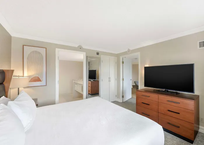 Embassy Suites by Hilton Anaheim-Orange